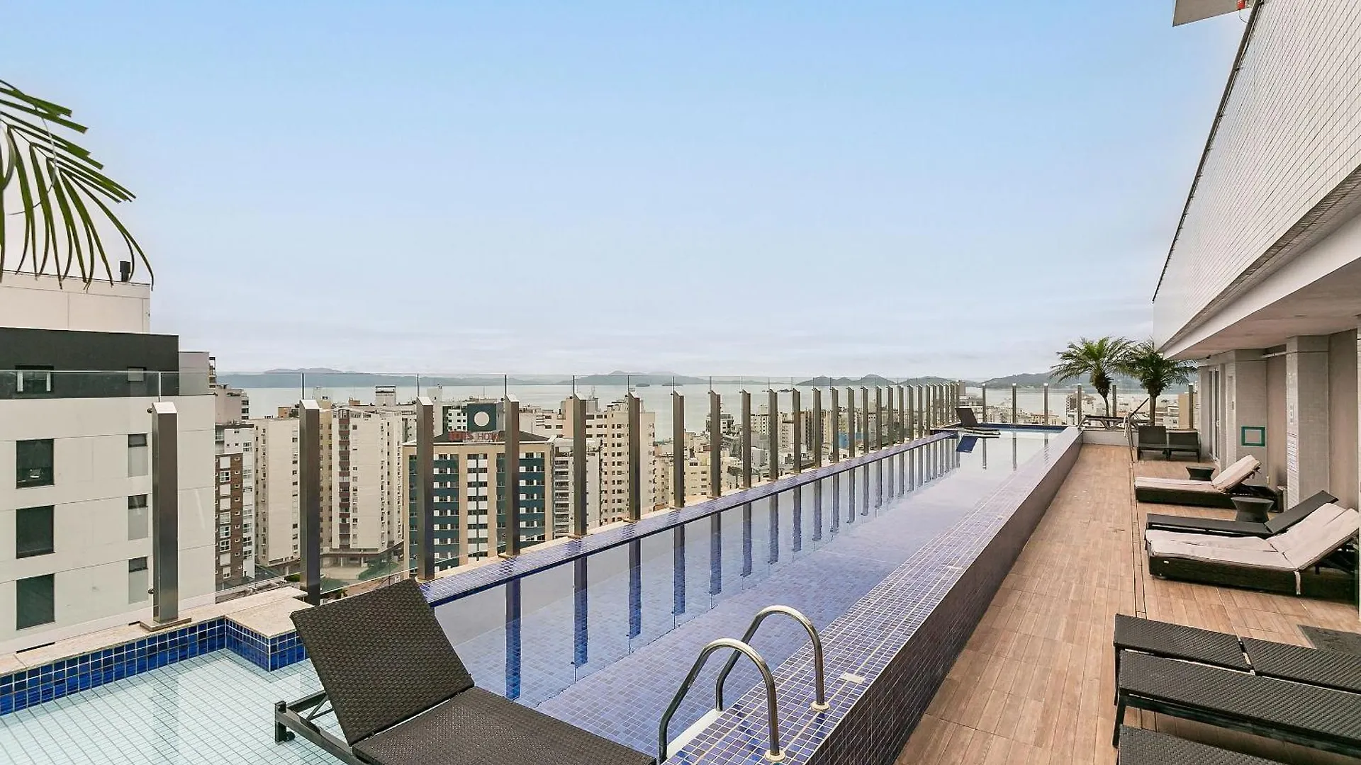 Wi-Fi 200Mb | Rooftop Com Piscina E Vistamar #Ca70 Florianópolis 0*,  브라질